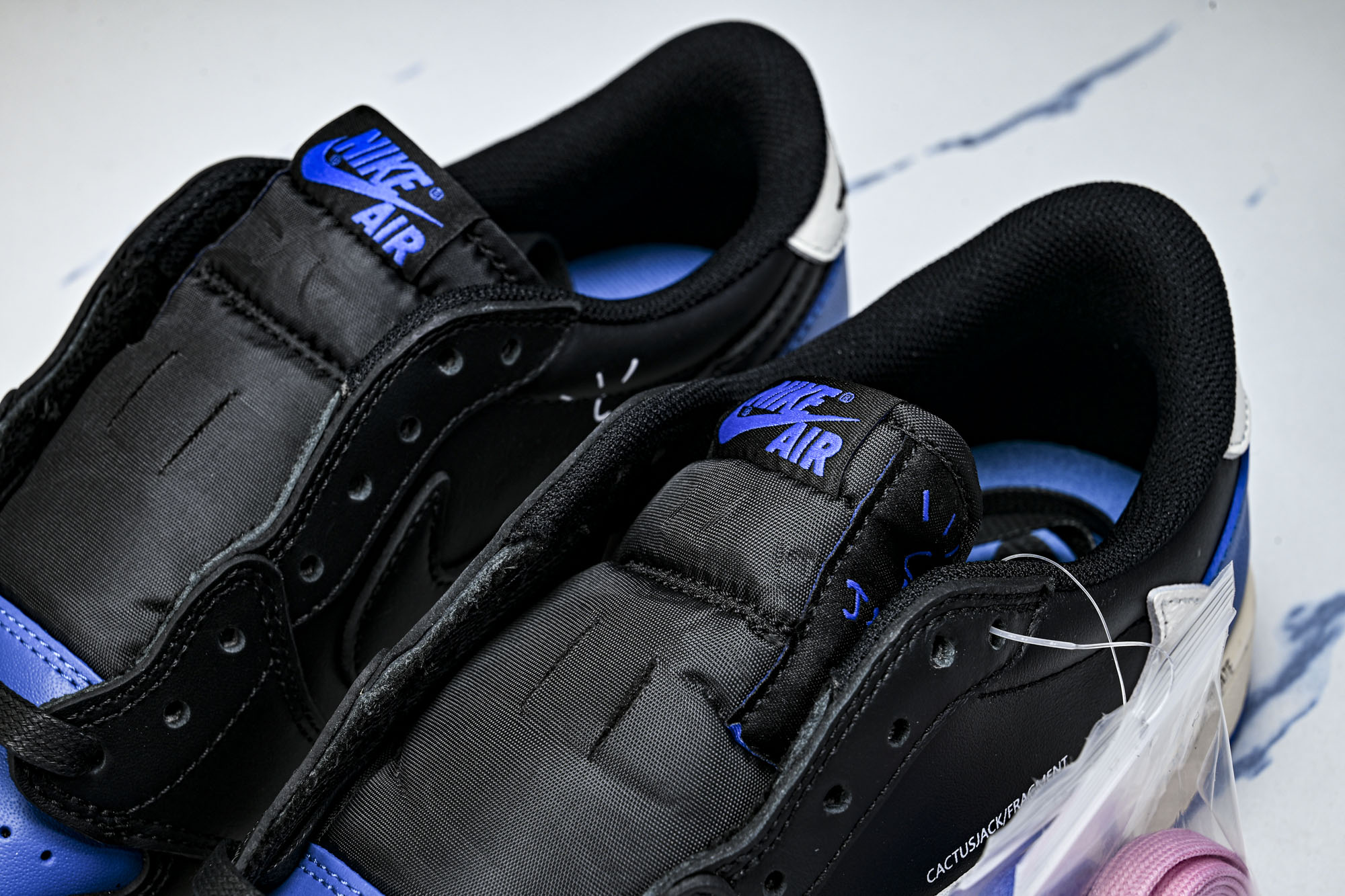 Travis Scott x Air Jordan 1 AJ1 乔1倒勾 低帮篮球鞋DM7866-014 尺寸 36 3 Travis Scott x Air Jordan 1 AJ1 乔1倒勾 低帮篮球鞋DM7866-014 尺寸 36 3
