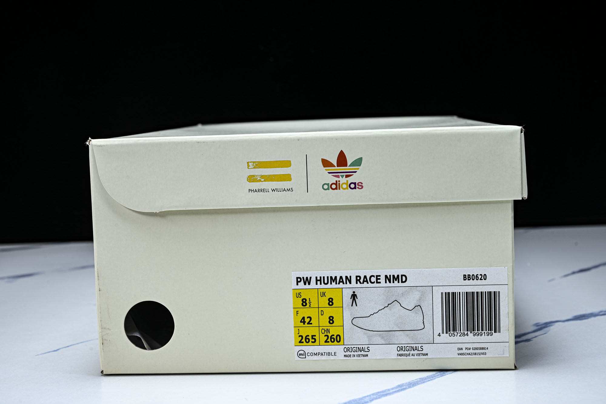 Adidas_阿迪达斯男女同款运动防滑轻便低帮休闲鞋BB0620 尺寸 36 36.5 37.5 38 38.5 39 Adidas_阿迪达斯男女同款运动防滑轻便低帮休闲鞋BB0620 尺寸 36 36.5 37.5 38 38.5 39