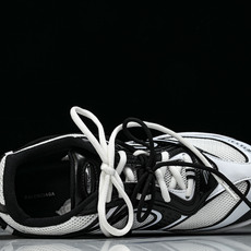 Balenciaga Radar 黑白 WSTE0 9010 尺寸 35 36 37 38 39 40 41 42 43 Balenciaga Radar 黑白 WSTE0 9010 尺寸 35 36 37 38 39 40 41 42 43