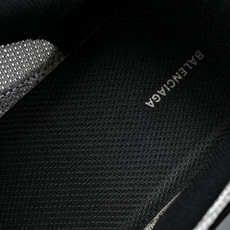 Balenciaga Radar 黑白 WSTE0 9010 尺寸 35 36 37 38 39 40 41 42 43 Balenciaga Radar 黑白 WSTE0 9010 尺寸 35 36 37 38 39 40 41 42 43
