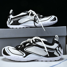 Balenciaga Radar 黑白 WSTE0 9010 尺寸 35 36 37 38 39 40 41 42 43 Balenciaga Radar 黑白 WSTE0 9010 尺寸 35 36 37 38 39 40 41 42 43