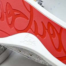 Christian Louboutin 2026新款CL男鞋低帮红底鞋水钻系带运动休闲板鞋 莞产版 本法国品牌Chri Christian Louboutin 2026新款CL男鞋低帮红底鞋水钻系带运动休闲板鞋 莞产版 本法国品牌Chri