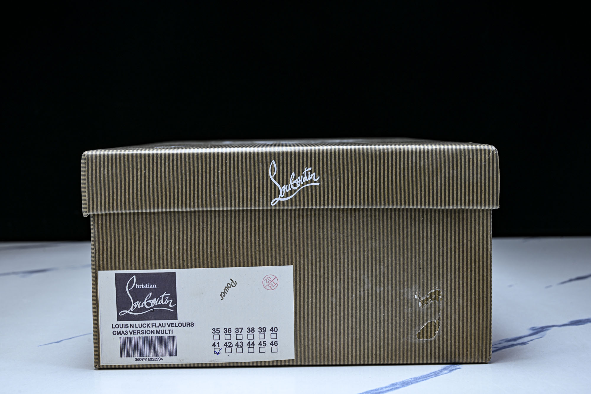 Christian Louboutin 2026新款CL男鞋低帮红底鞋水钻系带运动休闲板鞋_2 莞产版 本法国品牌Ch Christian Louboutin 2026新款CL男鞋低帮红底鞋水钻系带运动休闲板鞋_2 莞产版 本法国品牌Ch