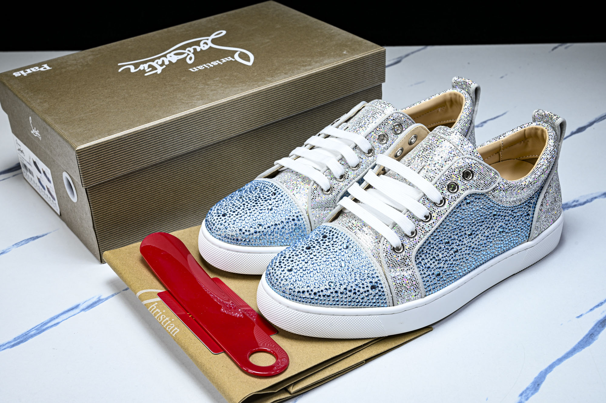 Christian Louboutin 2026新款CL男鞋低帮红底鞋水钻系带运动休闲板鞋_3 莞产版 本法国品牌Ch Christian Louboutin 2026新款CL男鞋低帮红底鞋水钻系带运动休闲板鞋_3 莞产版 本法国品牌Ch