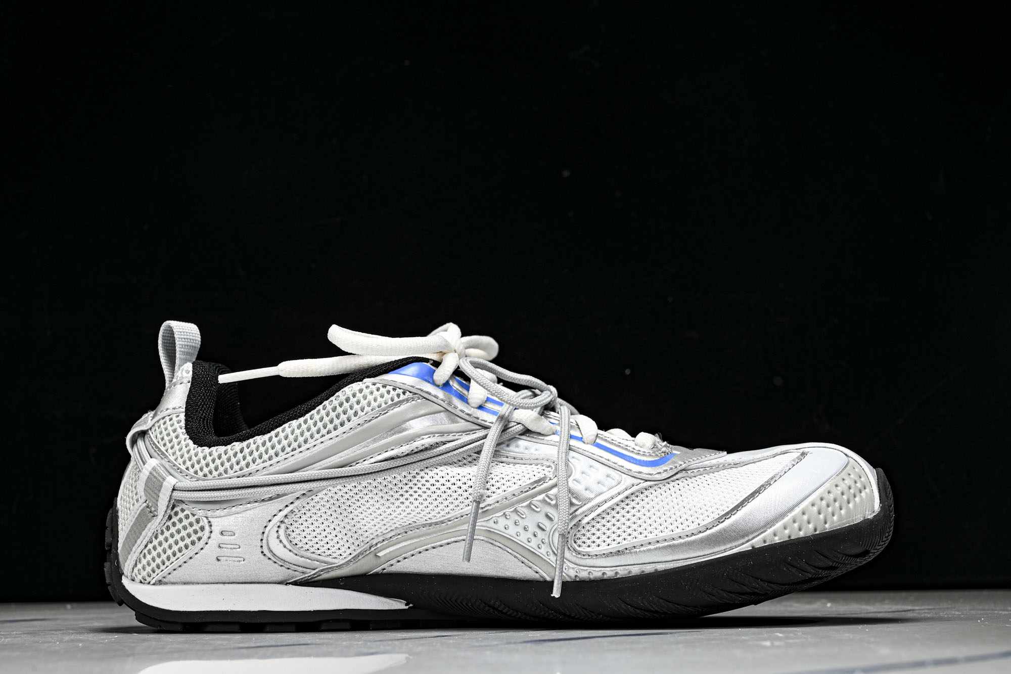 Balenciaga Radar Slip-On 巴黎世家 圆头系带生活休闲鞋WSTGL-9114 尺寸 35 36 3 Balenciaga Radar Slip-On 巴黎世家 圆头系带生活休闲鞋WSTGL-9114 尺寸 35 36 3