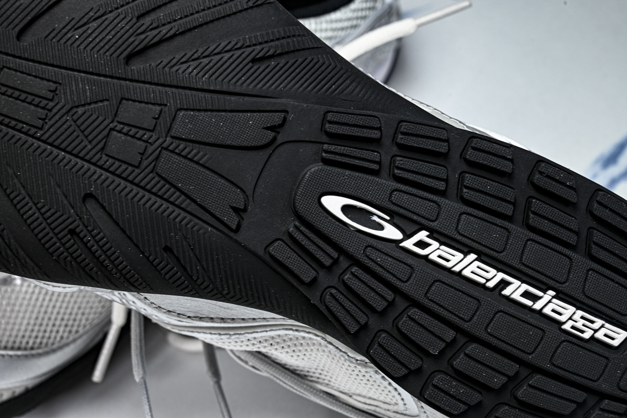 Balenciaga Radar Slip-On 巴黎世家 圆头系带生活休闲鞋WSTGL-9114 尺寸 35 36 3 Balenciaga Radar Slip-On 巴黎世家 圆头系带生活休闲鞋WSTGL-9114 尺寸 35 36 3