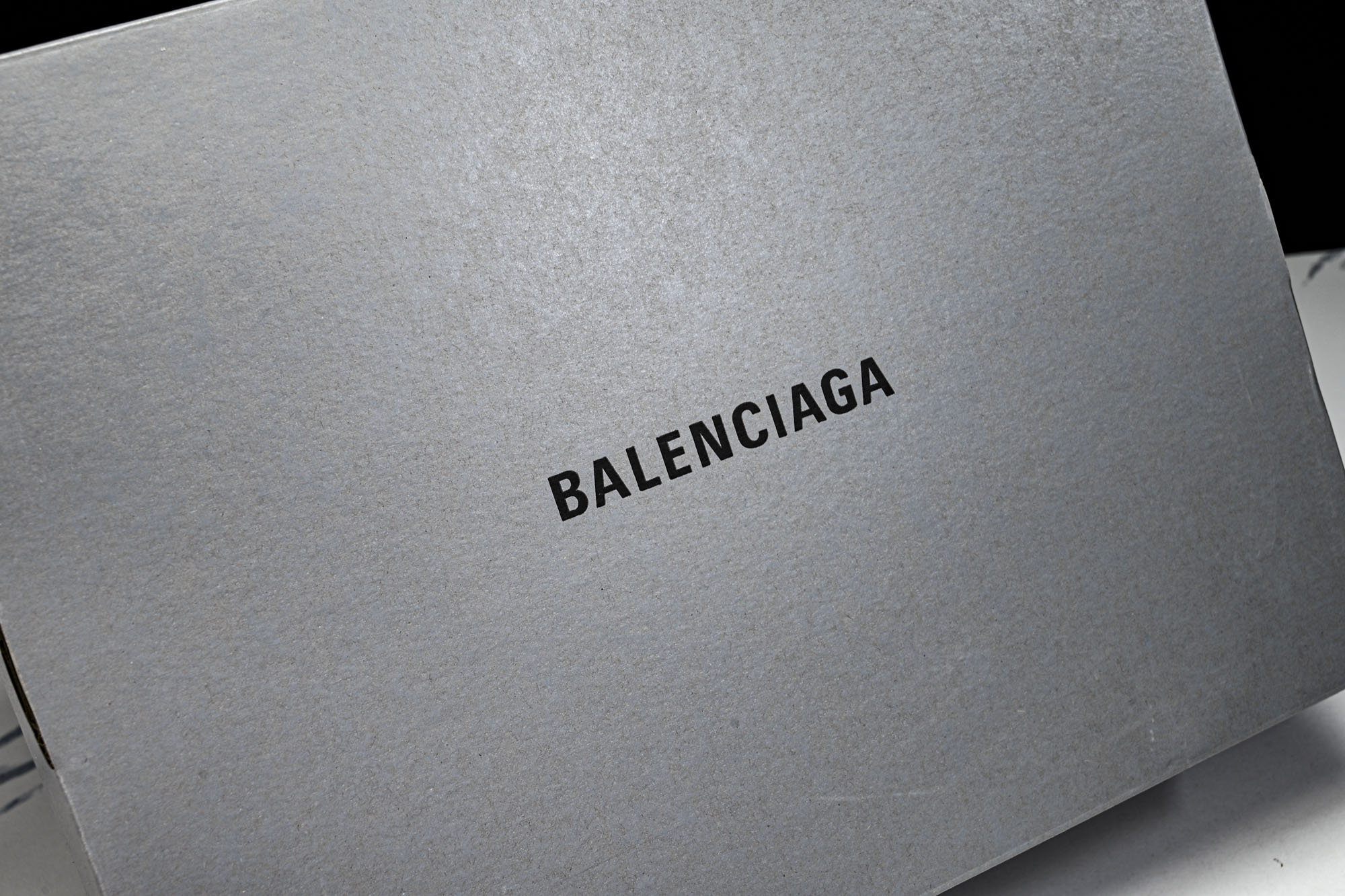 Balenciaga Radar Slip-On 巴黎世家 圆头系带生活休闲鞋WSTGL-9114 尺寸 35 36 3 Balenciaga Radar Slip-On 巴黎世家 圆头系带生活休闲鞋WSTGL-9114 尺寸 35 36 3