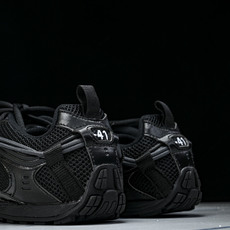 Balenciaga Radar Sneaker 巴黎世家 圆头系带生活休闲鞋 WSTE01011 尺寸 35 36 3 Balenciaga Radar Sneaker 巴黎世家 圆头系带生活休闲鞋 WSTE01011 尺寸 35 36 3