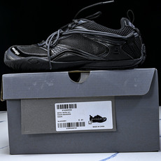 Balenciaga Radar Sneaker 巴黎世家 圆头系带生活休闲鞋 WSTE01011 尺寸 35 36 3 Balenciaga Radar Sneaker 巴黎世家 圆头系带生活休闲鞋 WSTE01011 尺寸 35 36 3