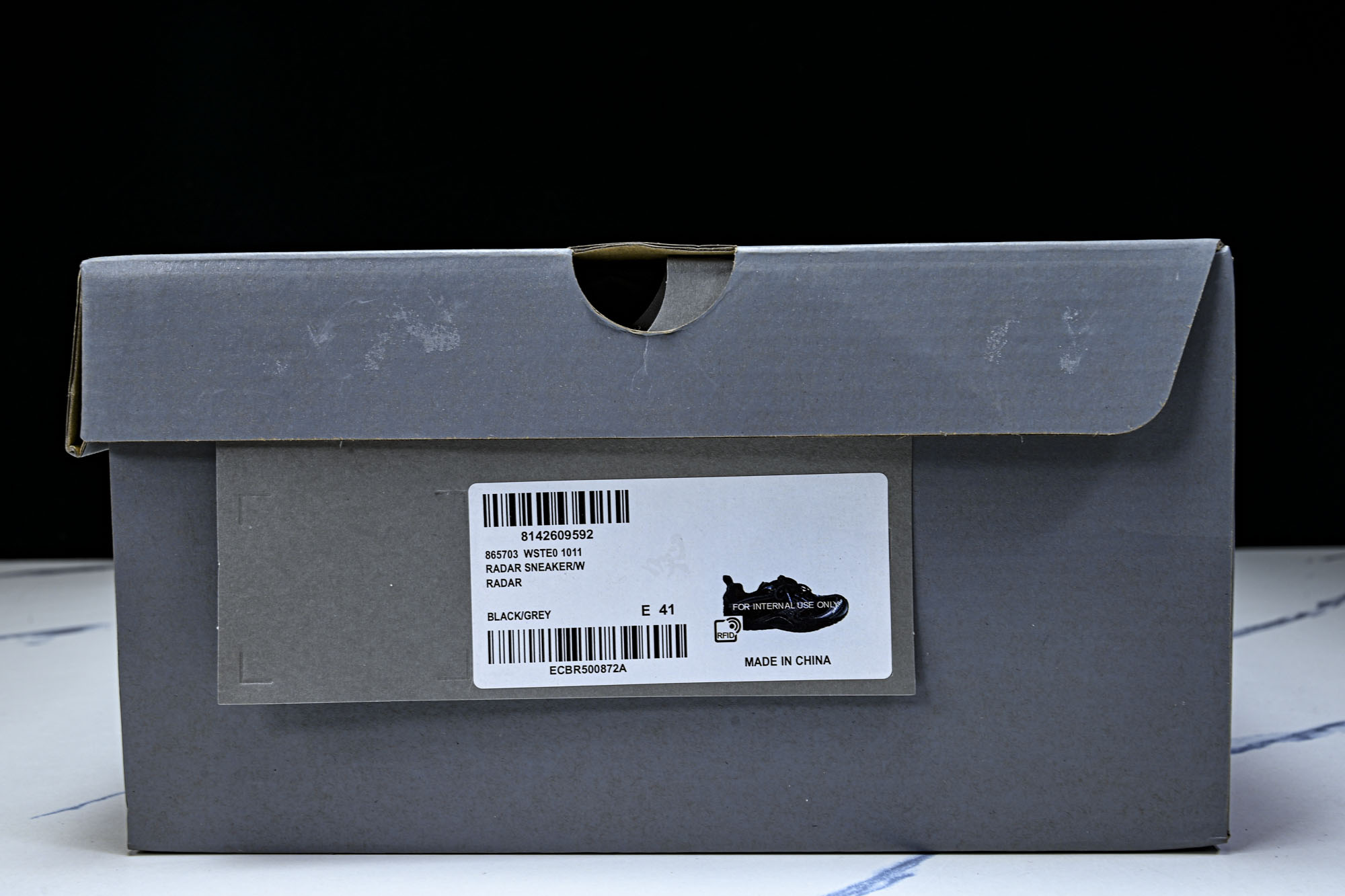 Balenciaga Radar Sneaker 巴黎世家 圆头系带生活休闲鞋 WSTE01011 尺寸 35 36 3 Balenciaga Radar Sneaker 巴黎世家 圆头系带生活休闲鞋 WSTE01011 尺寸 35 36 3