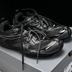 Balenciaga Radar Sneaker 巴黎世家 圆头系带生活休闲鞋 WSTE01011 尺寸 35 36 3 Balenciaga Radar Sneaker 巴黎世家 圆头系带生活休闲鞋 WSTE01011 尺寸 35 36 3