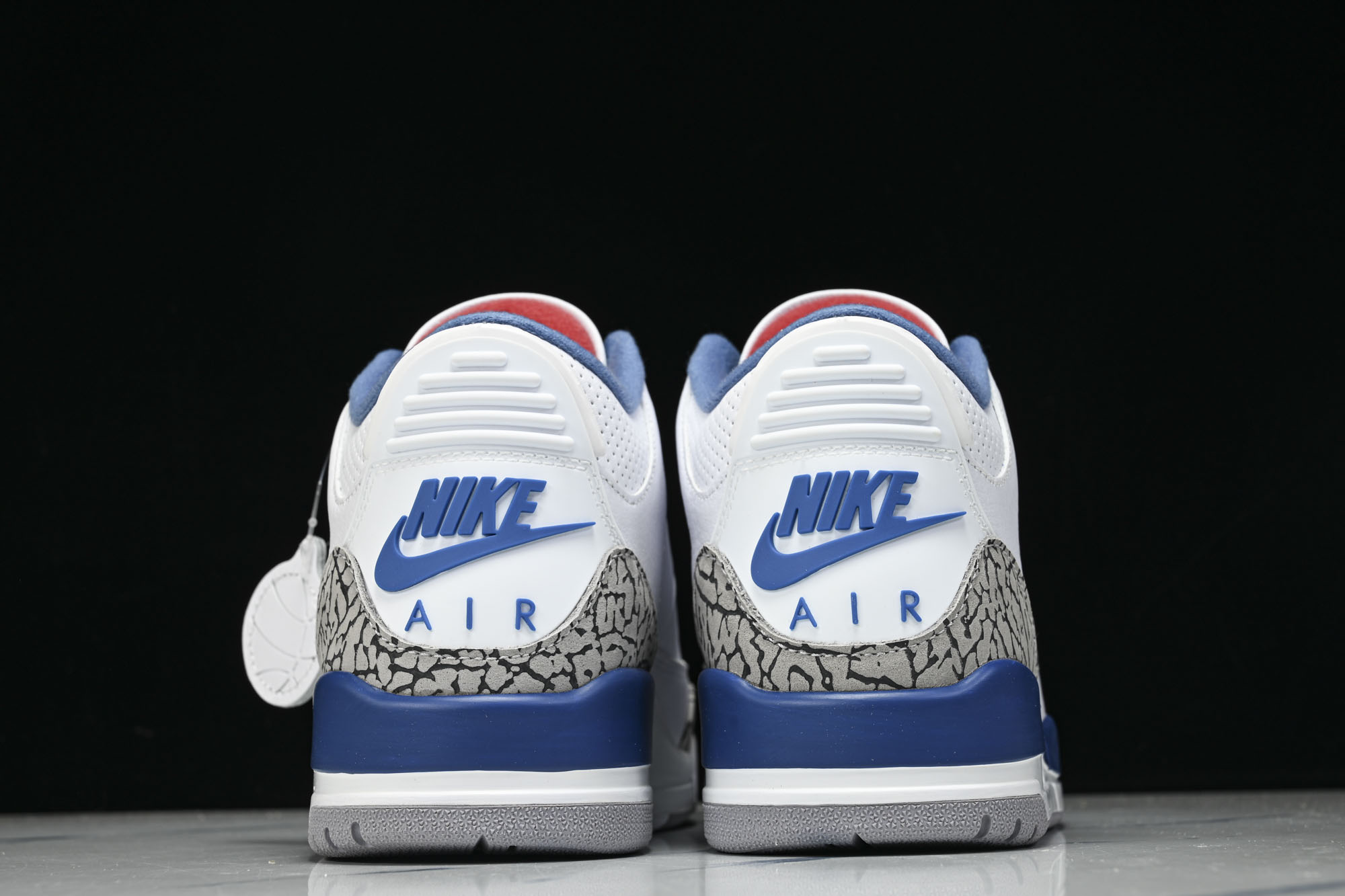 Air Jordan 3 Retro OG 舒适时尚支撑 篮球鞋IF4396-104 尺寸 40 40.5 41 42. Air Jordan 3 Retro OG 舒适时尚支撑 篮球鞋IF4396-104 尺寸 40 40.5 41 42.