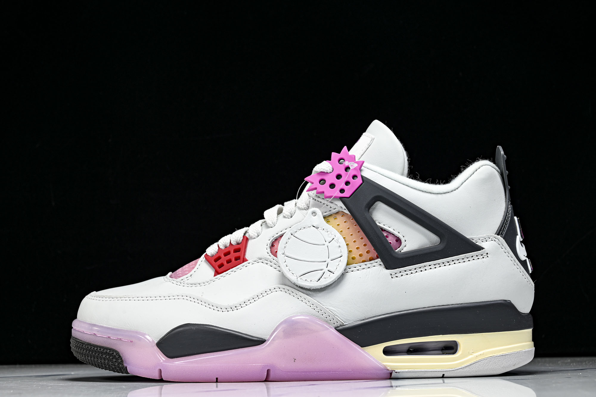 Air Jordan 4 AJ4 黑橙粉红男鞋篮球鞋JA1135 100 尺码40 40.5 41 42.5 43 44 Air Jordan 4 AJ4 黑橙粉红男鞋篮球鞋JA1135 100 尺码40 40.5 41 42.5 43 44
