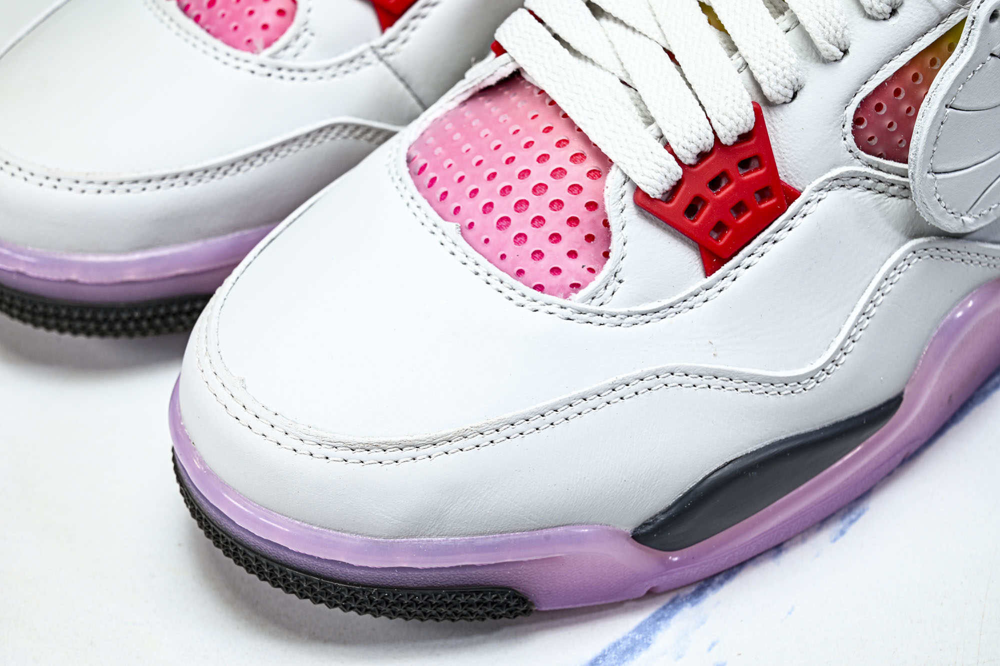 Air Jordan 4 AJ4 黑橙粉红男鞋篮球鞋JA1135 100 尺码40 40.5 41 42.5 43 44 Air Jordan 4 AJ4 黑橙粉红男鞋篮球鞋JA1135 100 尺码40 40.5 41 42.5 43 44