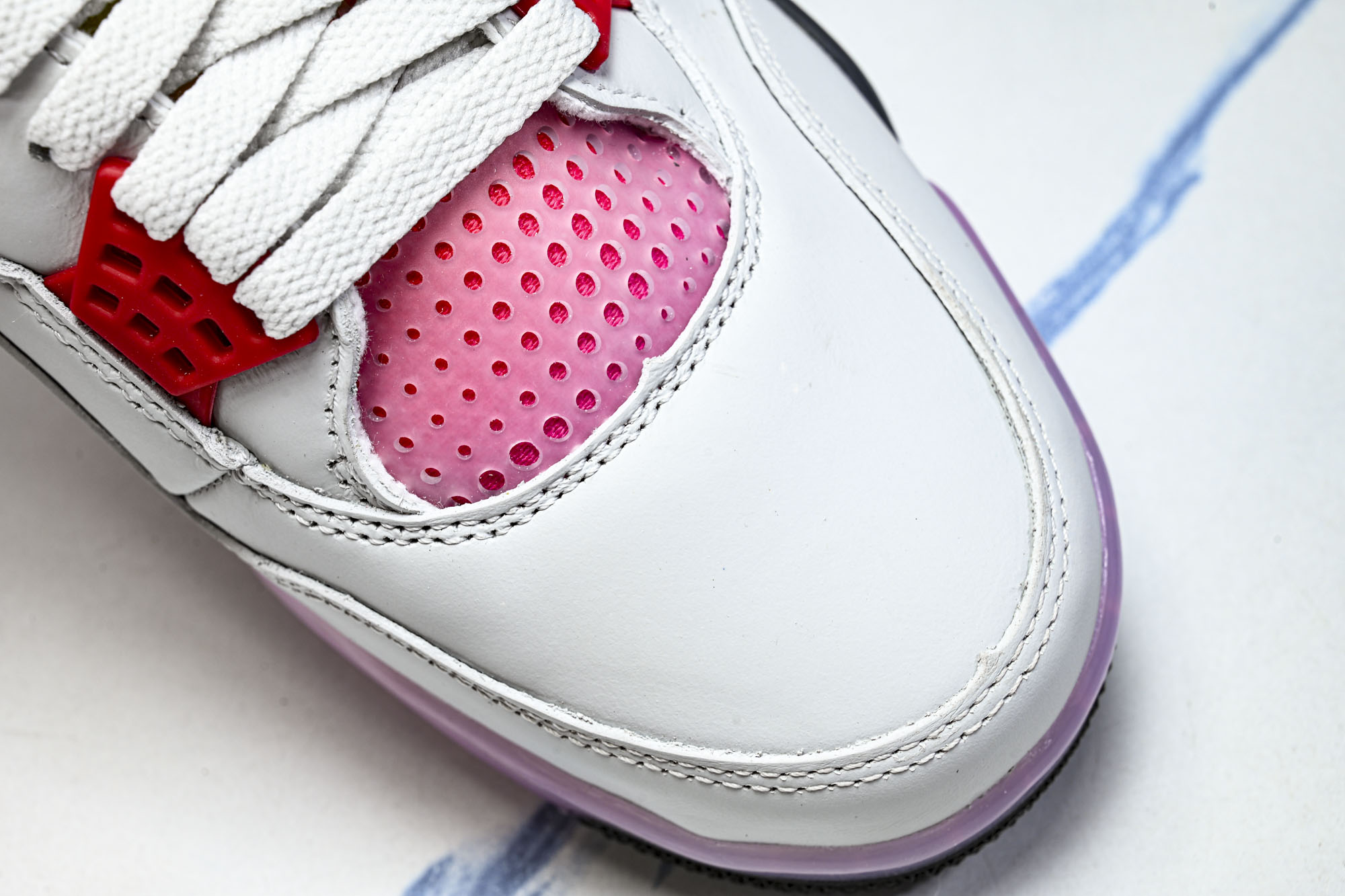 Air Jordan 4 AJ4 黑橙粉红男鞋篮球鞋JA1135 100 尺码40 40.5 41 42.5 43 44 Air Jordan 4 AJ4 黑橙粉红男鞋篮球鞋JA1135 100 尺码40 40.5 41 42.5 43 44