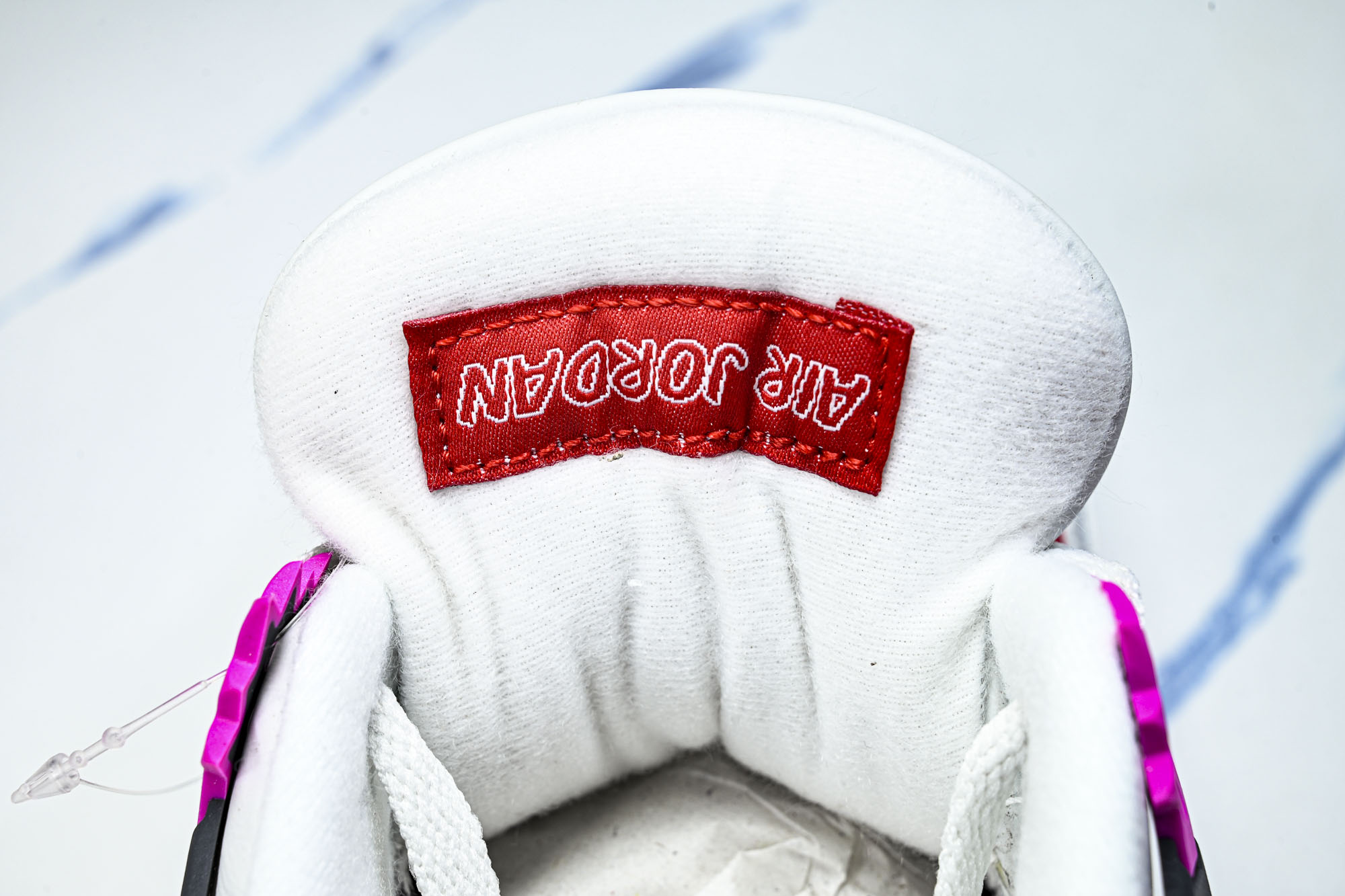 Air Jordan 4 AJ4 黑橙粉红男鞋篮球鞋JA1135 100 尺码40 40.5 41 42.5 43 44 Air Jordan 4 AJ4 黑橙粉红男鞋篮球鞋JA1135 100 尺码40 40.5 41 42.5 43 44