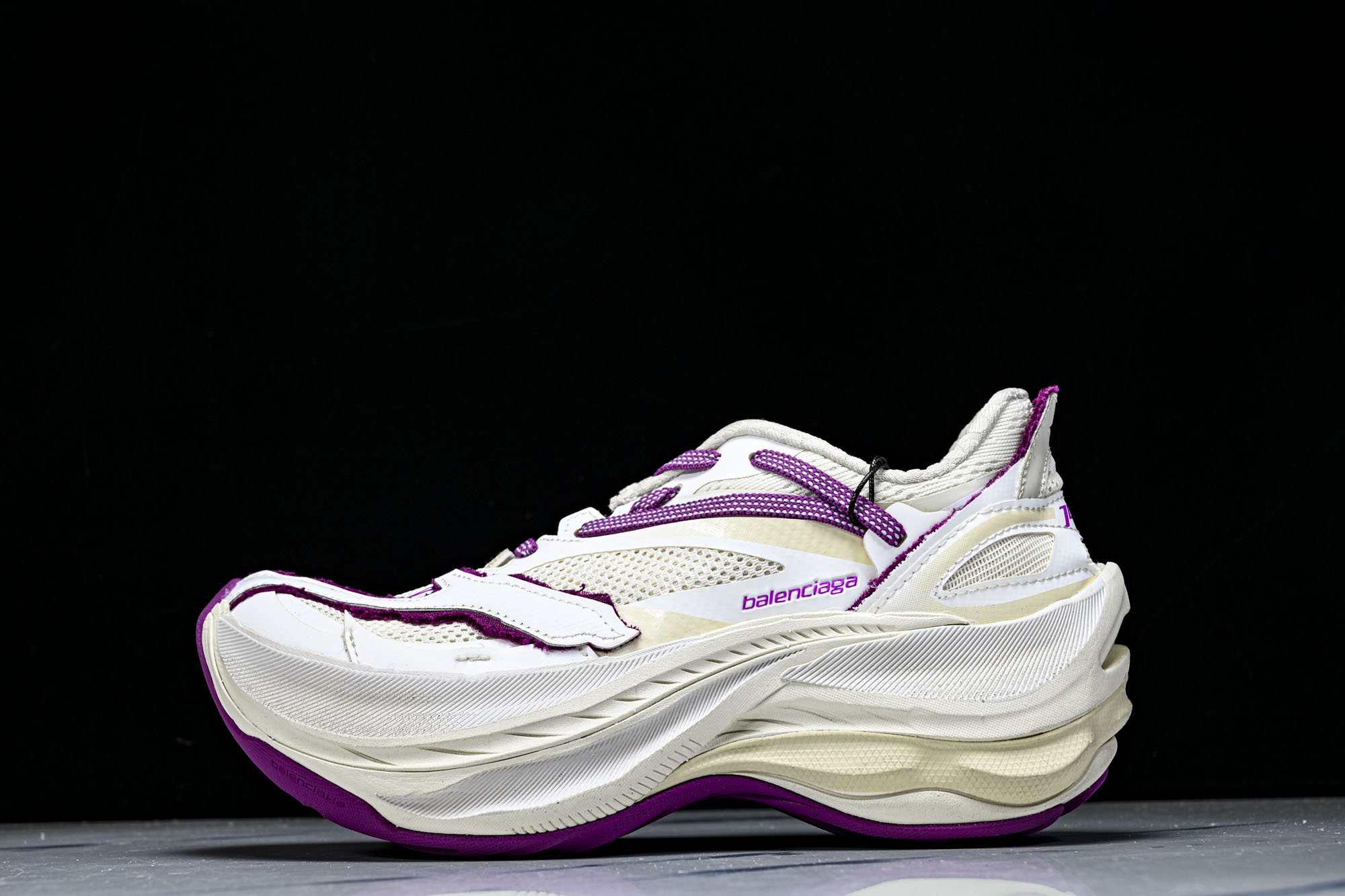 Balenciaga Jet 巴黎世家压纹印花圆头厚底低帮老爹鞋 WMRTN9150 尺寸 35 36 37 38 39 Balenciaga Jet 巴黎世家压纹印花圆头厚底低帮老爹鞋 WMRTN9150 尺寸 35 36 37 38 39