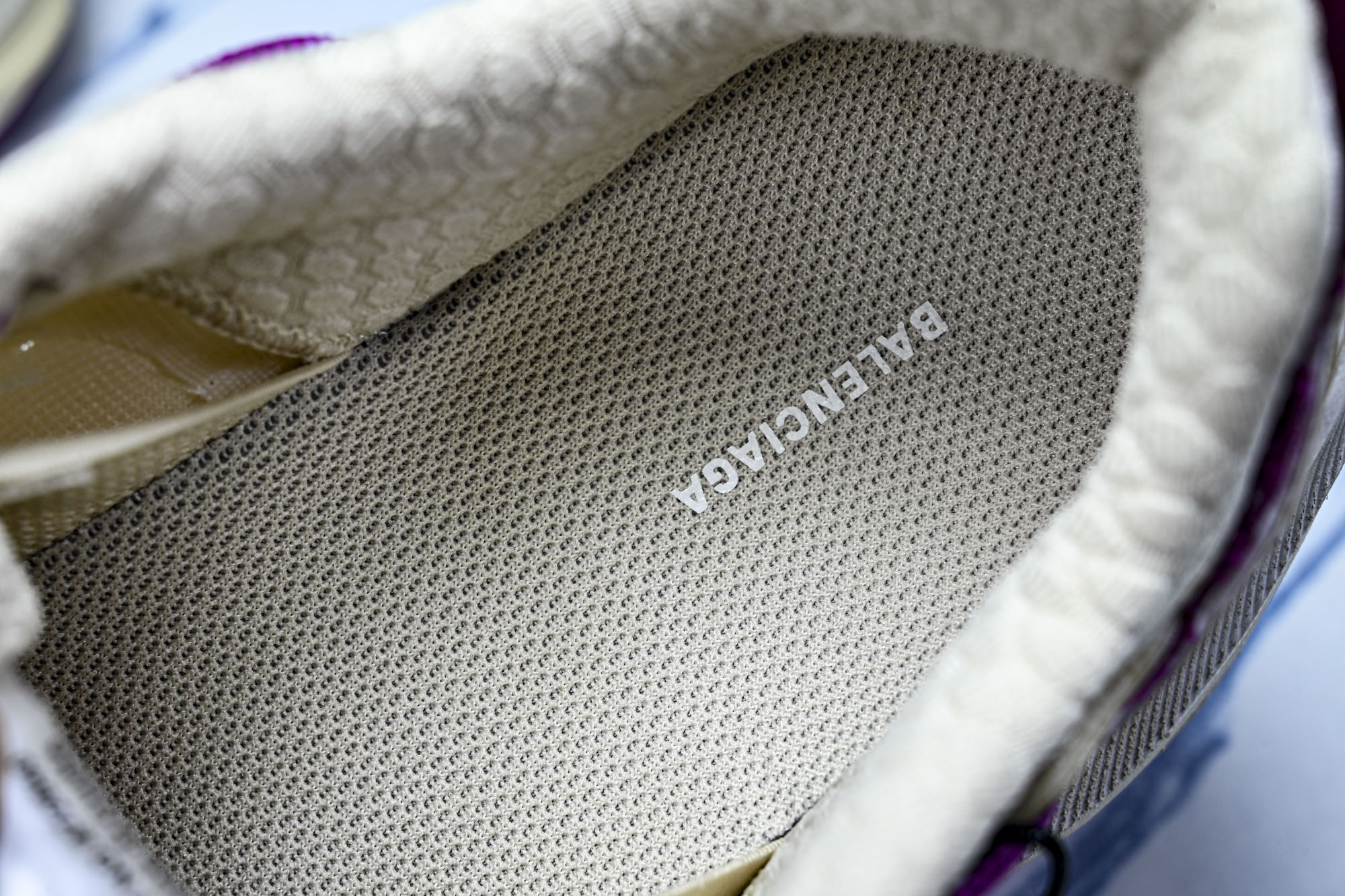 Balenciaga Jet 巴黎世家压纹印花圆头厚底低帮老爹鞋 WMRTN9150 尺寸 35 36 37 38 39 Balenciaga Jet 巴黎世家压纹印花圆头厚底低帮老爹鞋 WMRTN9150 尺寸 35 36 37 38 39