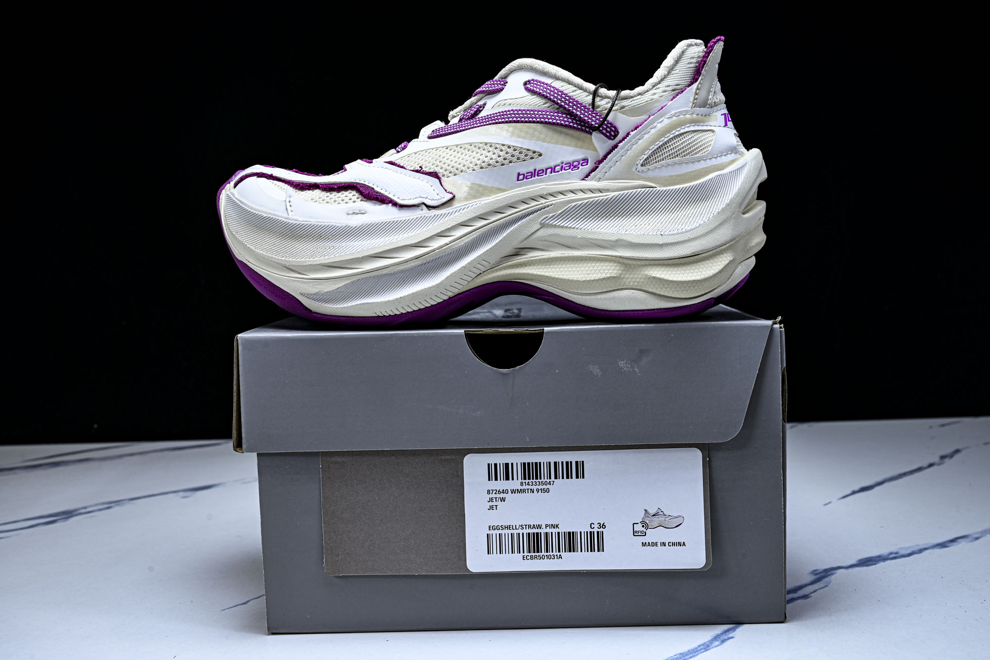 Balenciaga Jet 巴黎世家压纹印花圆头厚底低帮老爹鞋 WMRTN9150 尺寸 35 36 37 38 39 Balenciaga Jet 巴黎世家压纹印花圆头厚底低帮老爹鞋 WMRTN9150 尺寸 35 36 37 38 39