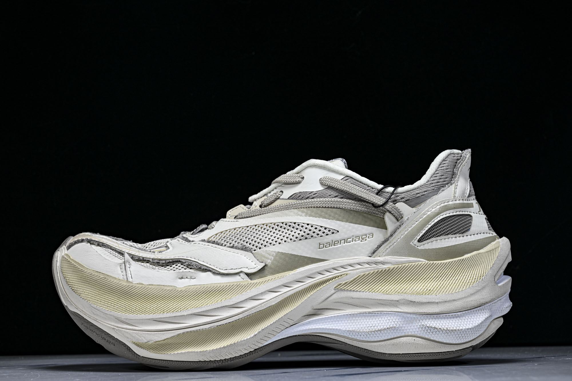 Balenciaga Jet 巴黎世家压纹印花圆头厚底低帮老爹鞋WMRTN-9191 尺寸 35 36 37 38 39 Balenciaga Jet 巴黎世家压纹印花圆头厚底低帮老爹鞋WMRTN-9191 尺寸 35 36 37 38 39
