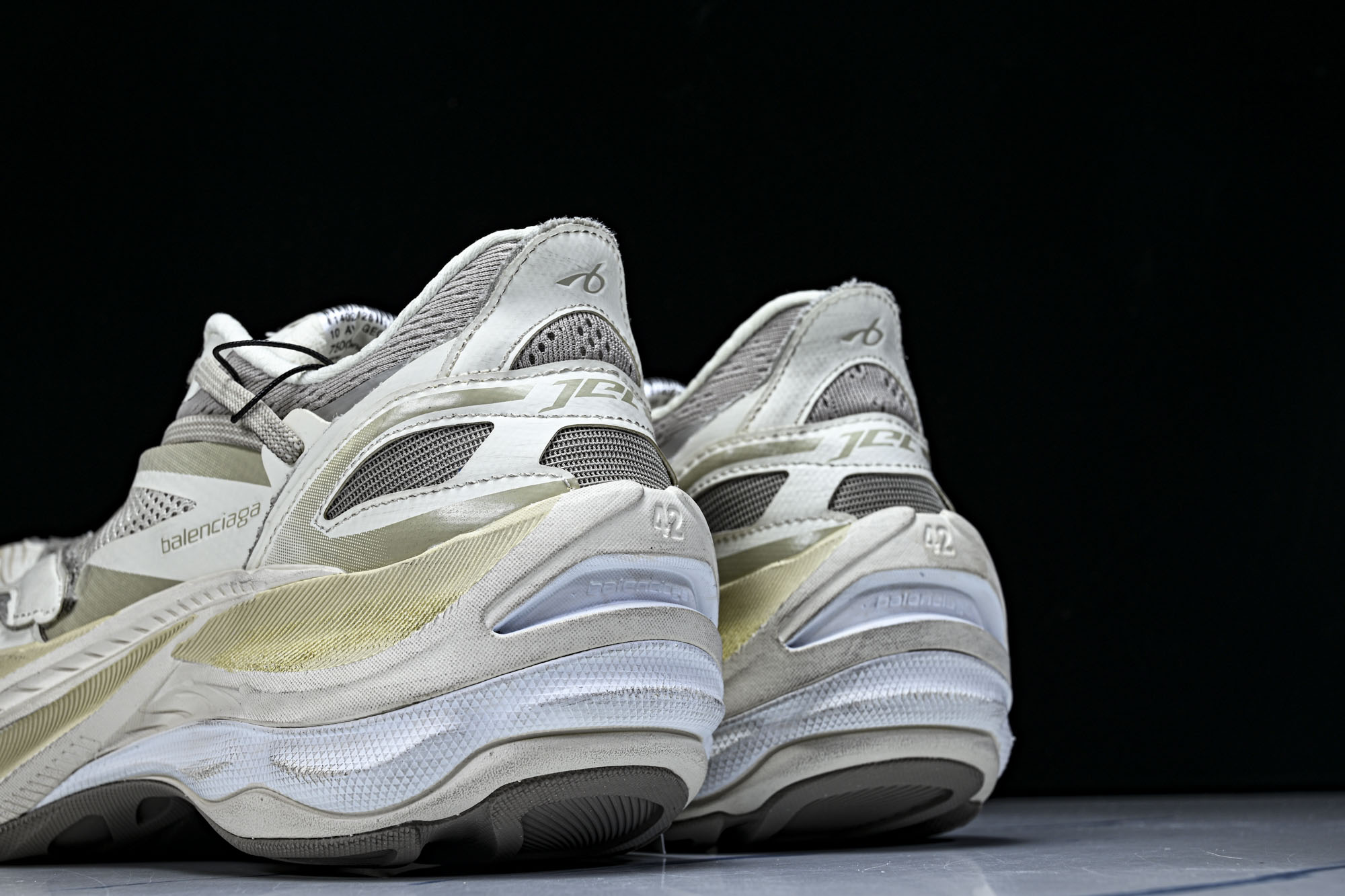 Balenciaga Jet 巴黎世家压纹印花圆头厚底低帮老爹鞋WMRTN-9191 尺寸 35 36 37 38 39 Balenciaga Jet 巴黎世家压纹印花圆头厚底低帮老爹鞋WMRTN-9191 尺寸 35 36 37 38 39