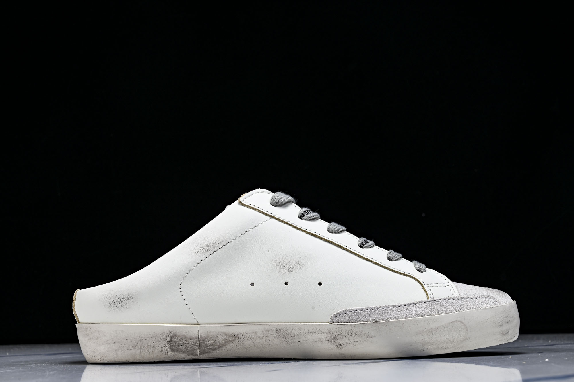 Golden Goose Super-Star Sabot 包头半拖鞋 小脏鞋006 GGDB Golden Goose Golden Goose Super-Star Sabot 包头半拖鞋 小脏鞋006 GGDB Golden Goose
