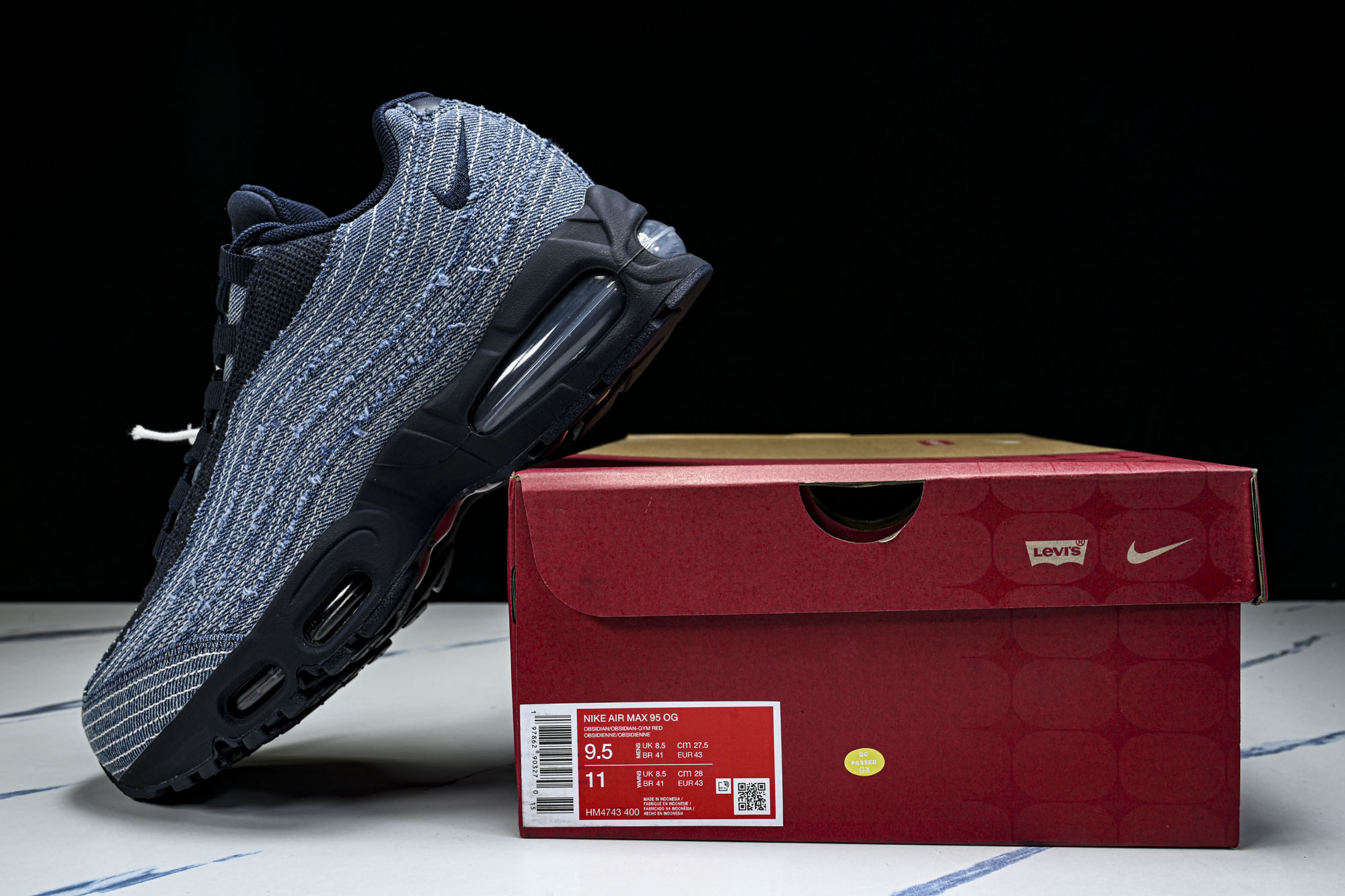 Nike Air Max 95 复古减震气垫跑鞋HM4743-400 尺码 40 40.5 41 42 42.5 43 Nike Air Max 95 复古减震气垫跑鞋HM4743-400 尺码 40 40.5 41 42 42.5 43