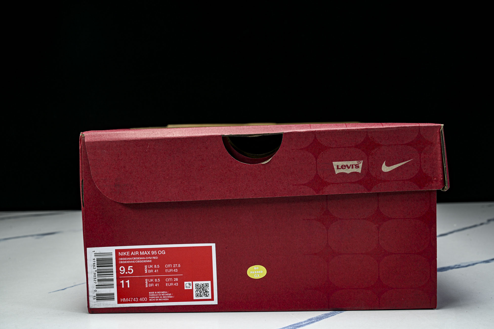 Nike Air Max 95 复古减震气垫跑鞋HM4743-400 尺码 40 40.5 41 42 42.5 43 Nike Air Max 95 复古减震气垫跑鞋HM4743-400 尺码 40 40.5 41 42 42.5 43