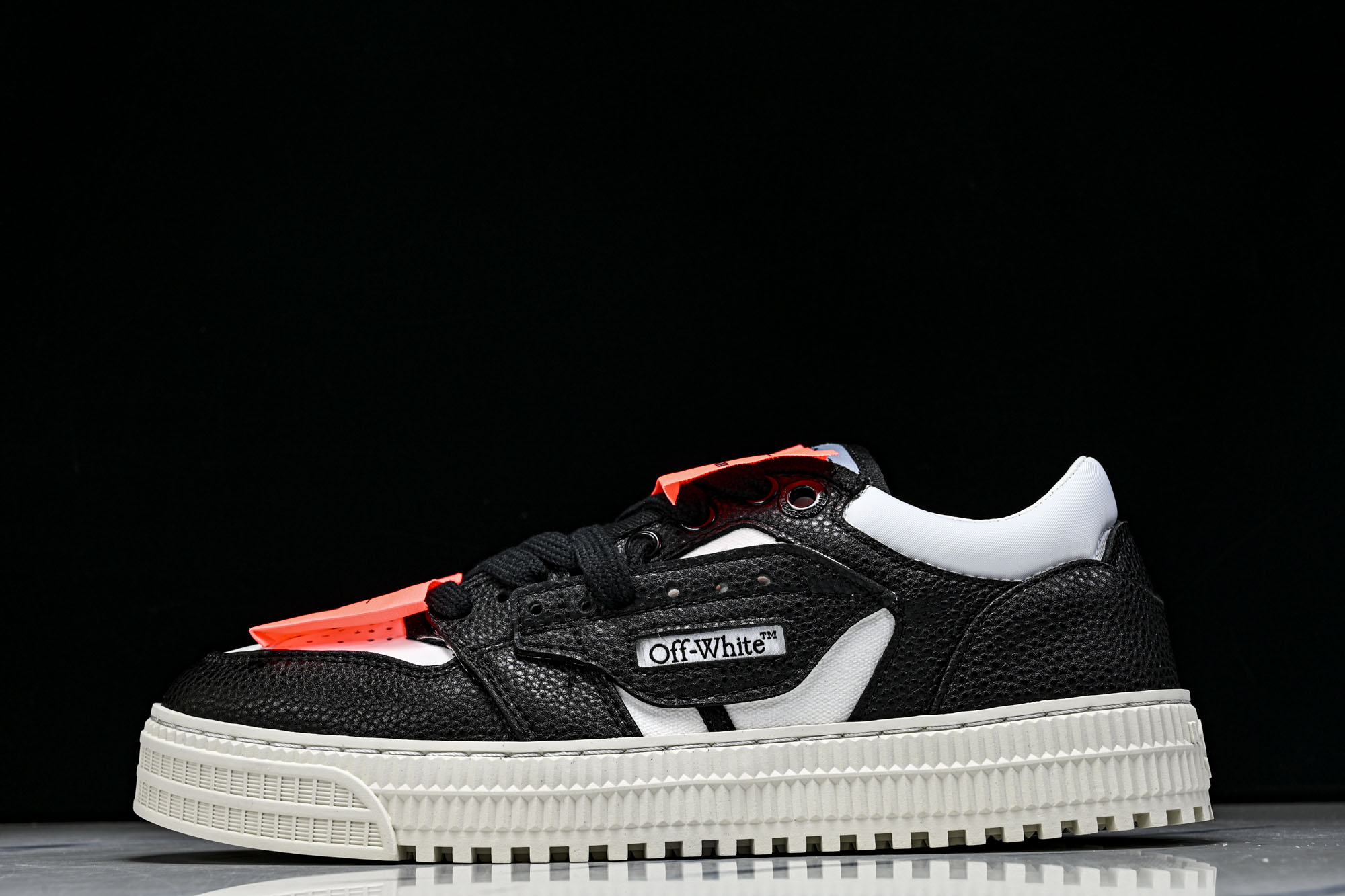 【纯原】OFF-WHITE Out Of Office 3.0 Court 箭头板鞋 小牛鞋休闲运动鞋 尺寸 36 37 【纯原】OFF-WHITE Out Of Office 3.0 Court 箭头板鞋 小牛鞋休闲运动鞋 尺寸 36 37