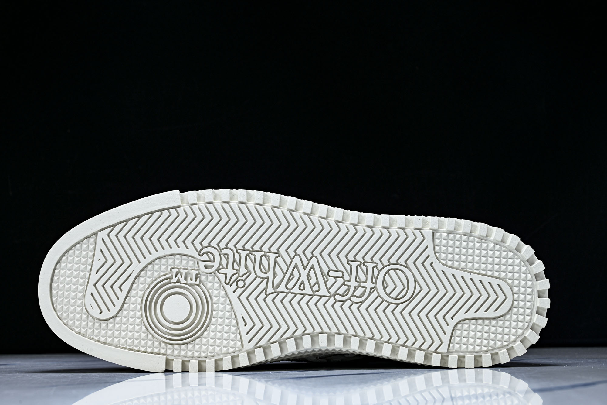 【纯原】OFF-WHITE Out Of Office 3.0 Court 箭头板鞋 小牛鞋休闲运动鞋 尺寸 36 37 【纯原】OFF-WHITE Out Of Office 3.0 Court 箭头板鞋 小牛鞋休闲运动鞋 尺寸 36 37