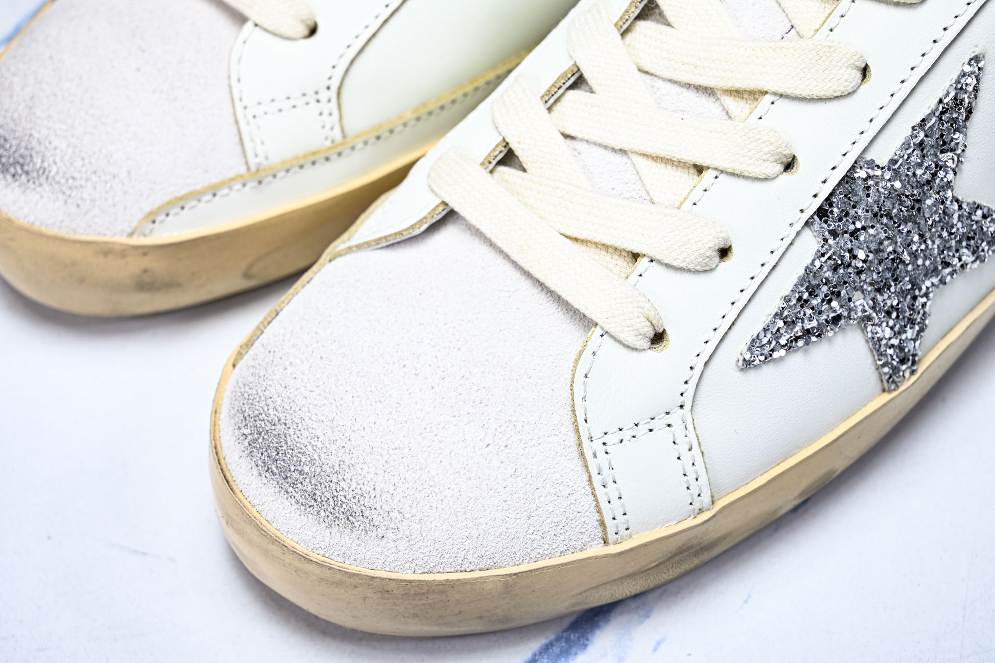 GGDB Golden Goose Super Star 芯片版 低帮休闲板鞋 小脏鞋 码数36 37 38 39 40 GGDB Golden Goose Super Star 芯片版 低帮休闲板鞋 小脏鞋 码数36 37 38 39 40