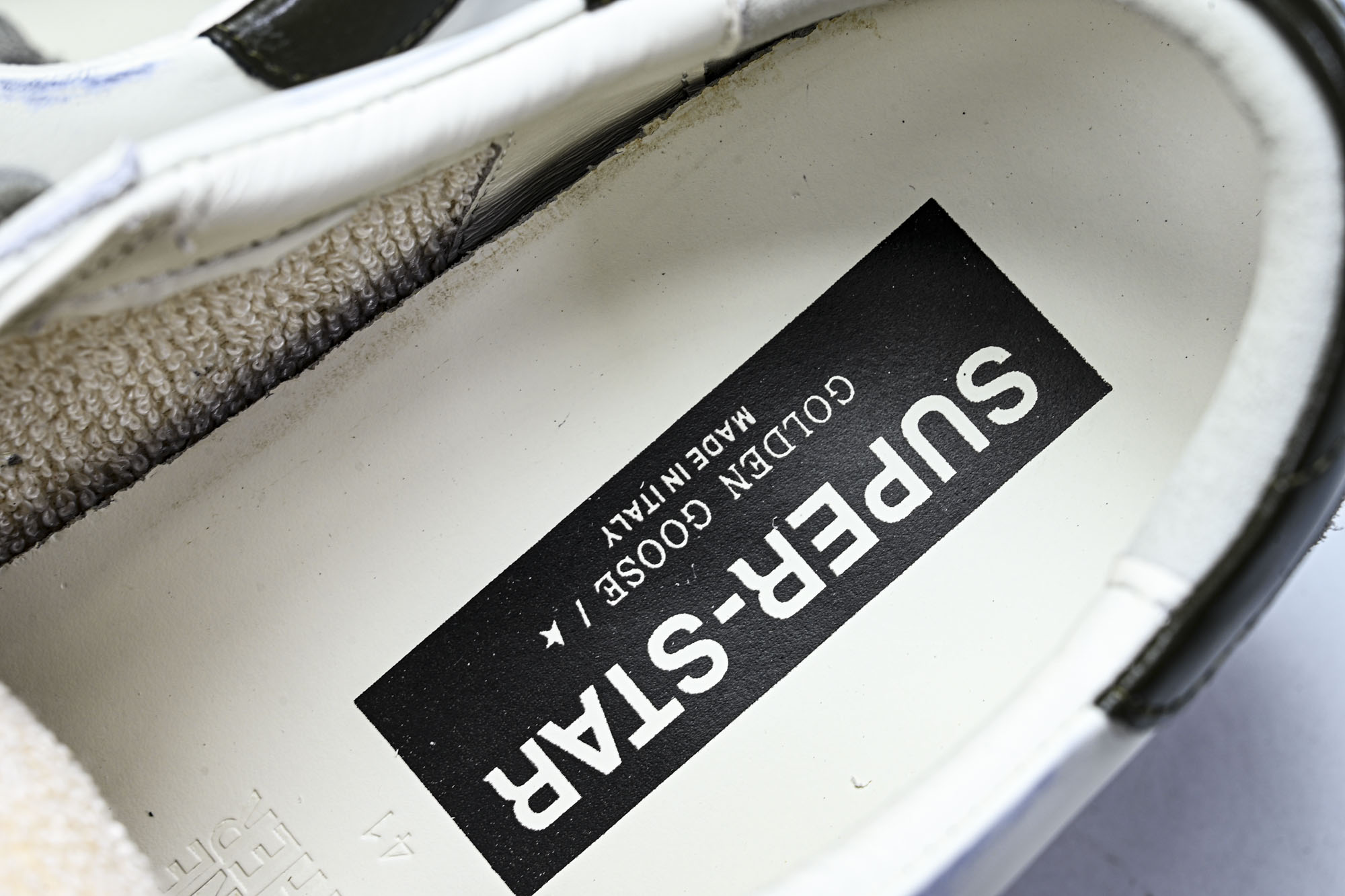 Golden Goose 低帮休闲板鞋 GGDB小脏鞋 尺码36 37 38 39 40 41 42 43 44 45 Golden Goose 低帮休闲板鞋 GGDB小脏鞋 尺码36 37 38 39 40 41 42 43 44 45