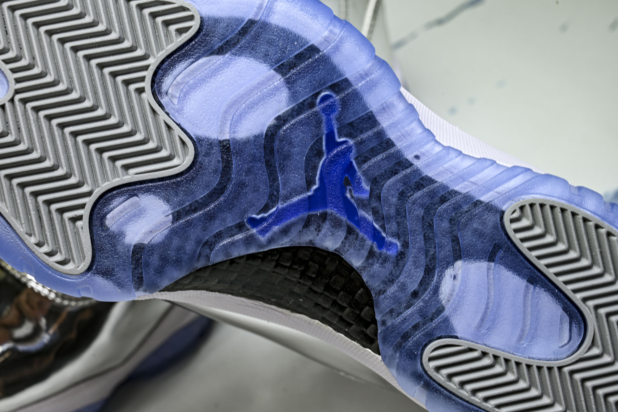 Air Jordan 11 Retro AJ11 乔11伦纳德 液态银 CT8012-730 尺码40 40.5 41 Air Jordan 11 Retro AJ11 乔11伦纳德 液态银 CT8012-730 尺码40 40.5 41