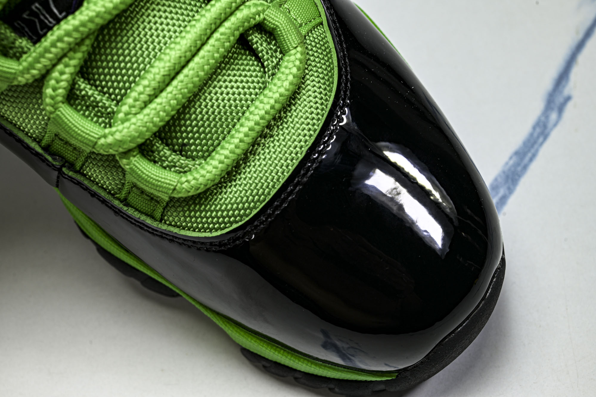 Air Jordan 11 Retro AJ11 乔11黑绿色 CT8012-310 尺寸 40 40.5 41 42 