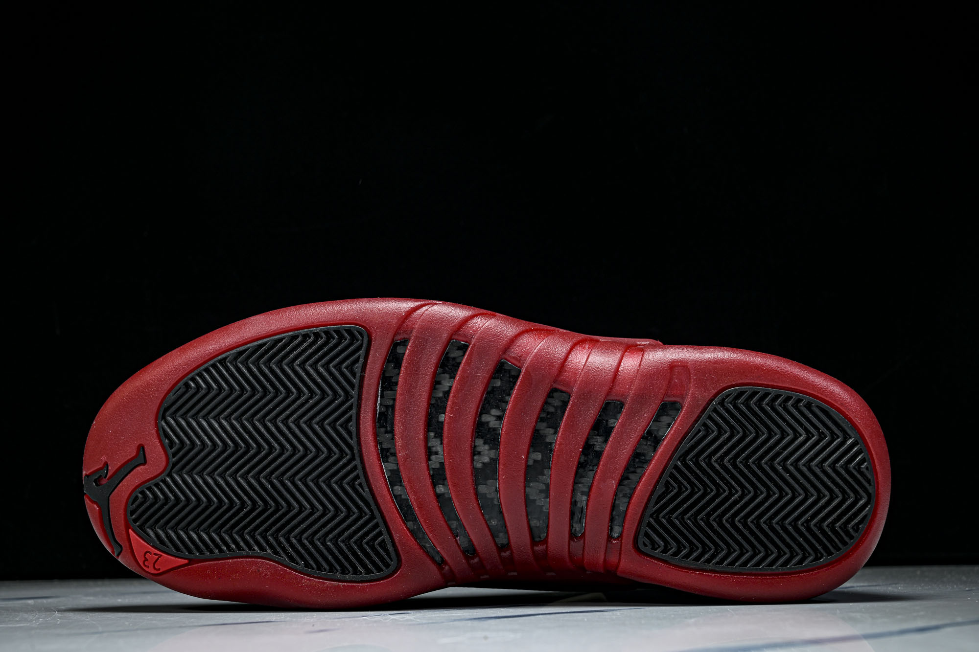 Air Jordan 12 Retro _Black and Varsity Red_ AJ12 乔12黑红 CT801
