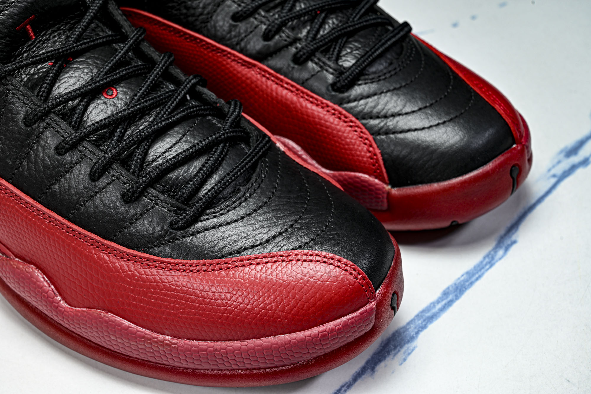 Air Jordan 12 Retro _Black and Varsity Red_ AJ12 乔12黑红 CT801