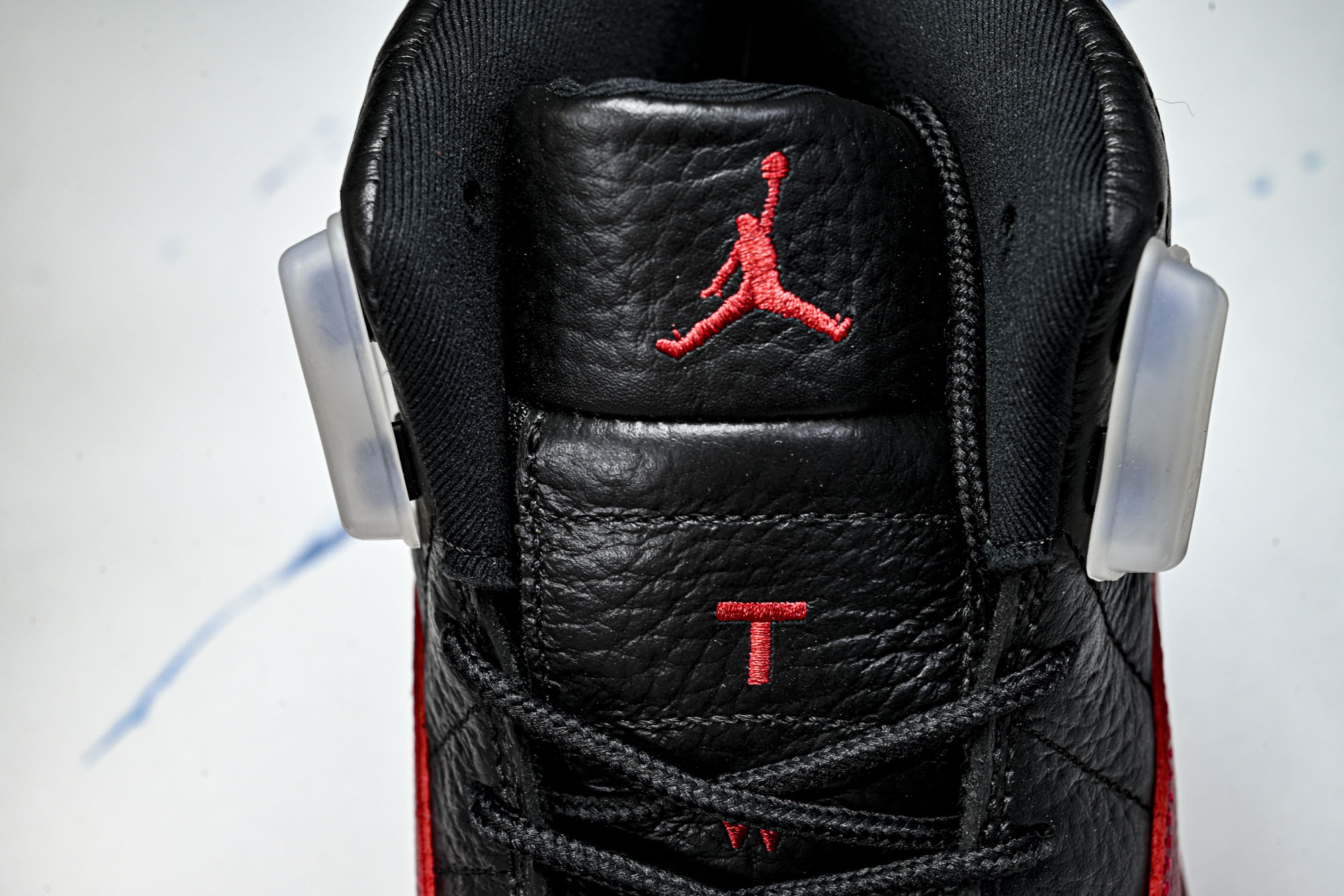Air Jordan 12 Retro _Black and Varsity Red_ AJ12 乔12黑红 CT801