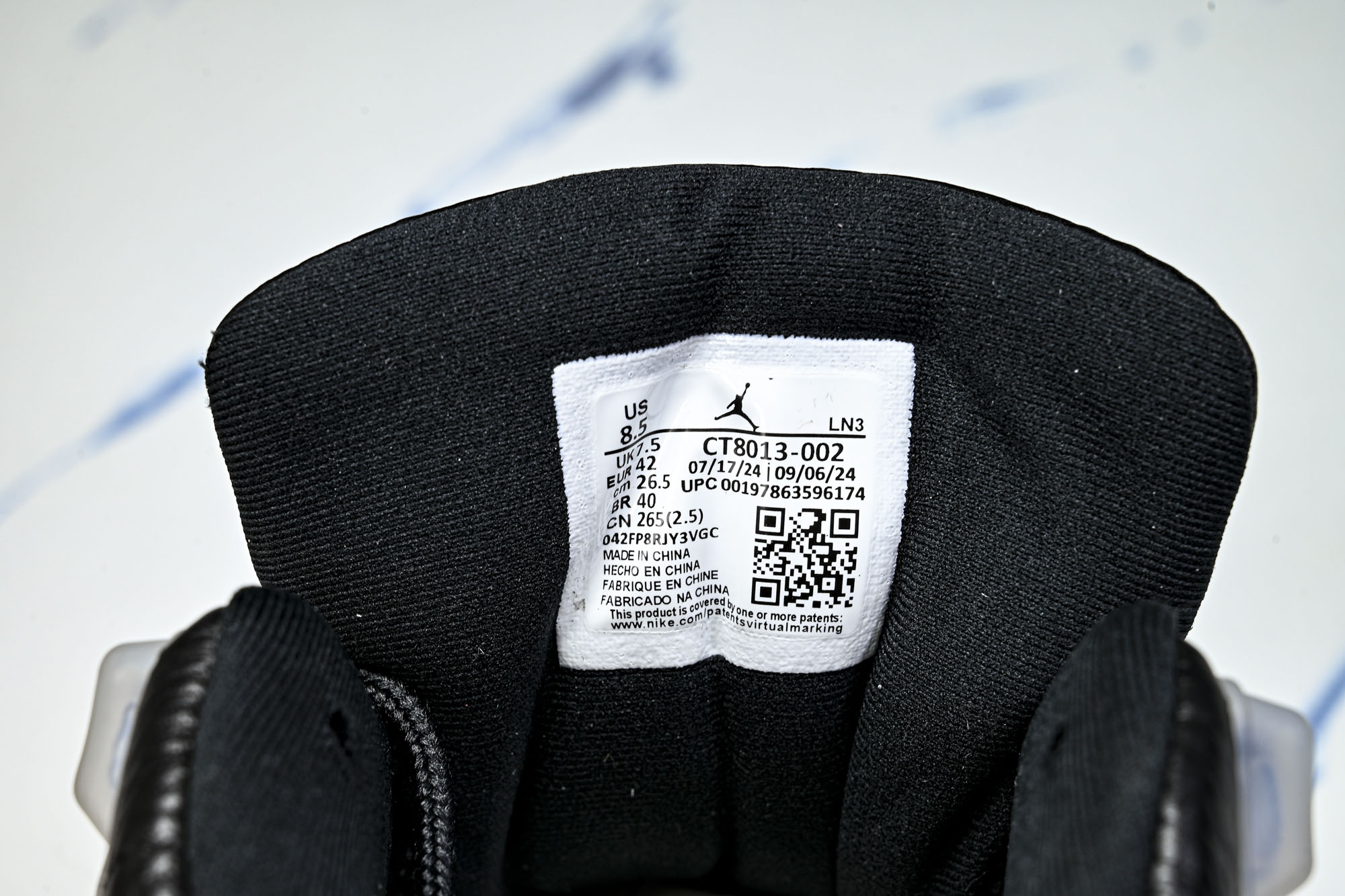 Air Jordan 12 Retro _Black and Varsity Red_ AJ12 乔12黑红 CT801