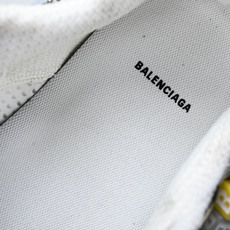 Balenciaga 3XL Charms Men 官方同步 巴黎世家 十代潮流跑鞋W3XCN 9711 尺寸 35 3 Balenciaga 3XL Charms Men 官方同步 巴黎世家 十代潮流跑鞋W3XCN 9711 尺寸 35 3