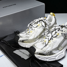 Balenciaga 3XL Charms Men 官方同步 巴黎世家 十代潮流跑鞋W3XCN 9711 尺寸 35 3 Balenciaga 3XL Charms Men 官方同步 巴黎世家 十代潮流跑鞋W3XCN 9711 尺寸 35 3