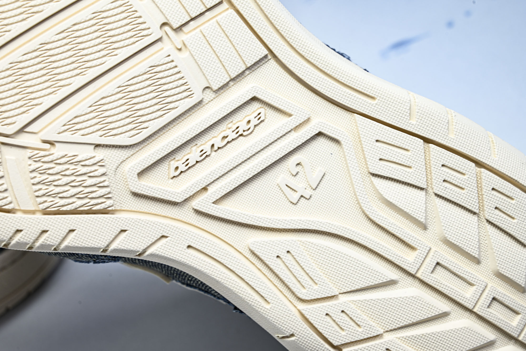 Balenciaga Hamptons Sneaker 巴黎世家十八代潮流复古休闲鞋 WHPDN4090 尺寸 35 3