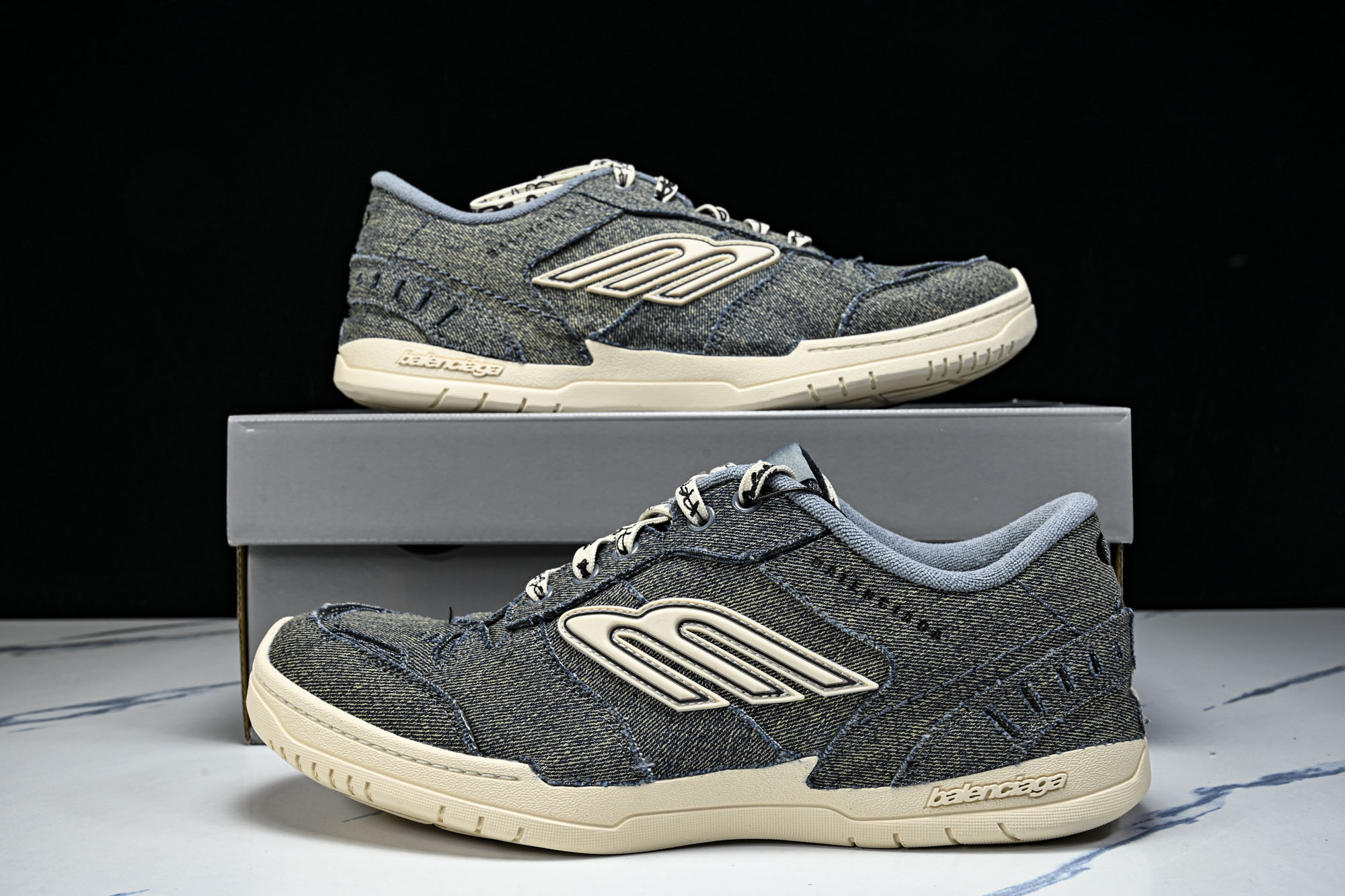 Balenciaga Hamptons Sneaker 巴黎世家十八代潮流复古休闲鞋 WHPDN4090 尺寸 35 3
