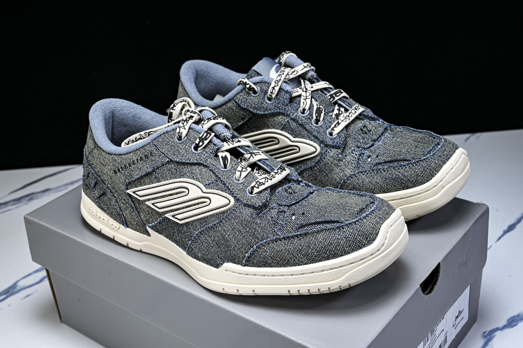 Balenciaga Hamptons Sneaker 巴黎世家十八代潮流复古休闲鞋 WHPDN4090 尺寸 35 3
