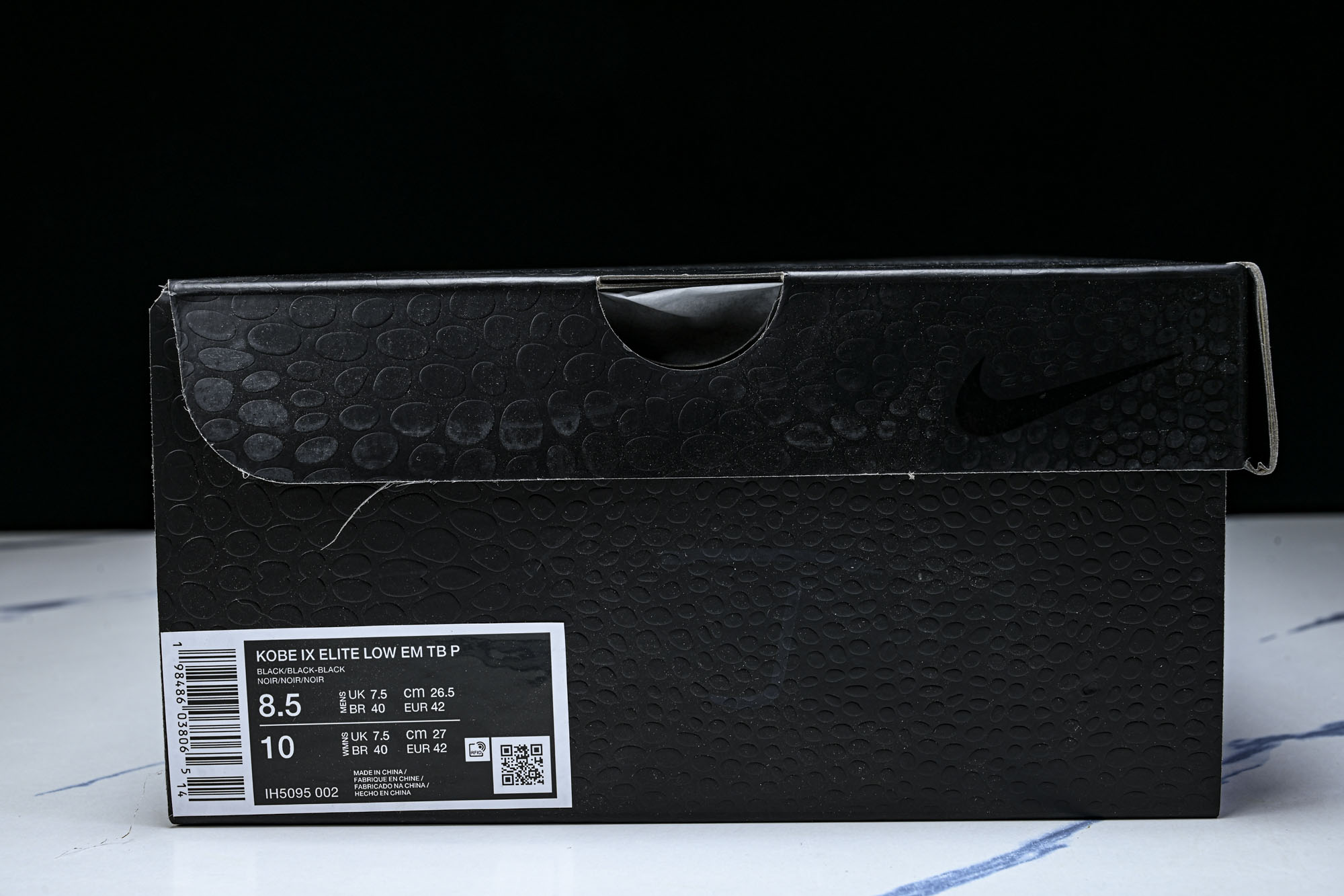 Kobe IX Elite EM Protro 全黑 防滑耐磨 篮球鞋IH5095-002 尺寸 40 40.5 41 Kobe IX Elite EM Protro 全黑 防滑耐磨 篮球鞋IH5095-002 尺寸 40 40.5 41