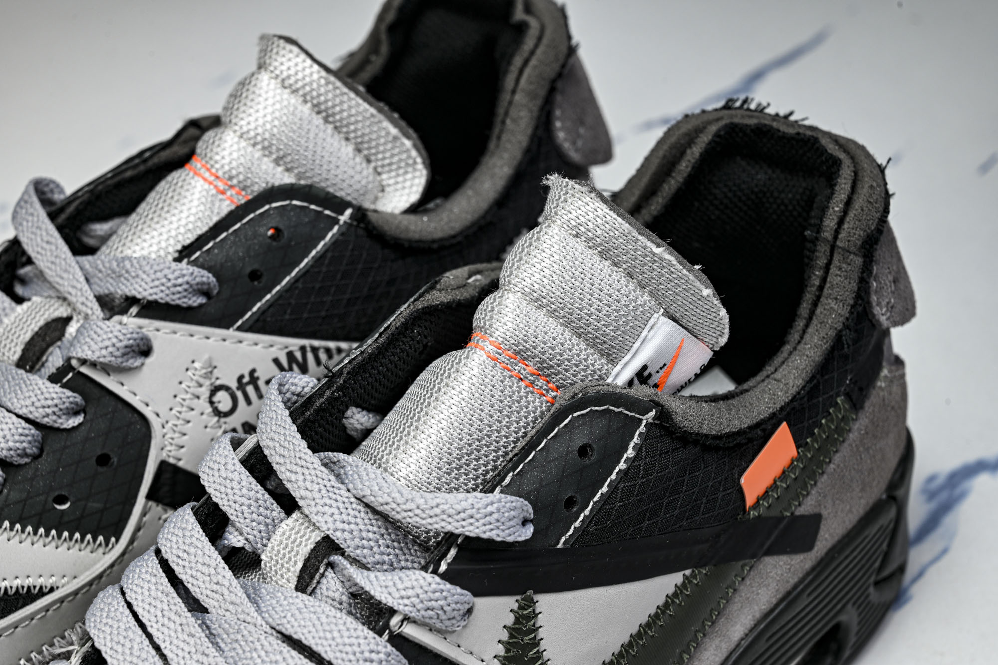 NIKE x OFF-WHITE AIR MAX 90 OW 联名沙漠跑鞋 AA7293-001 尺寸 40 40.5 