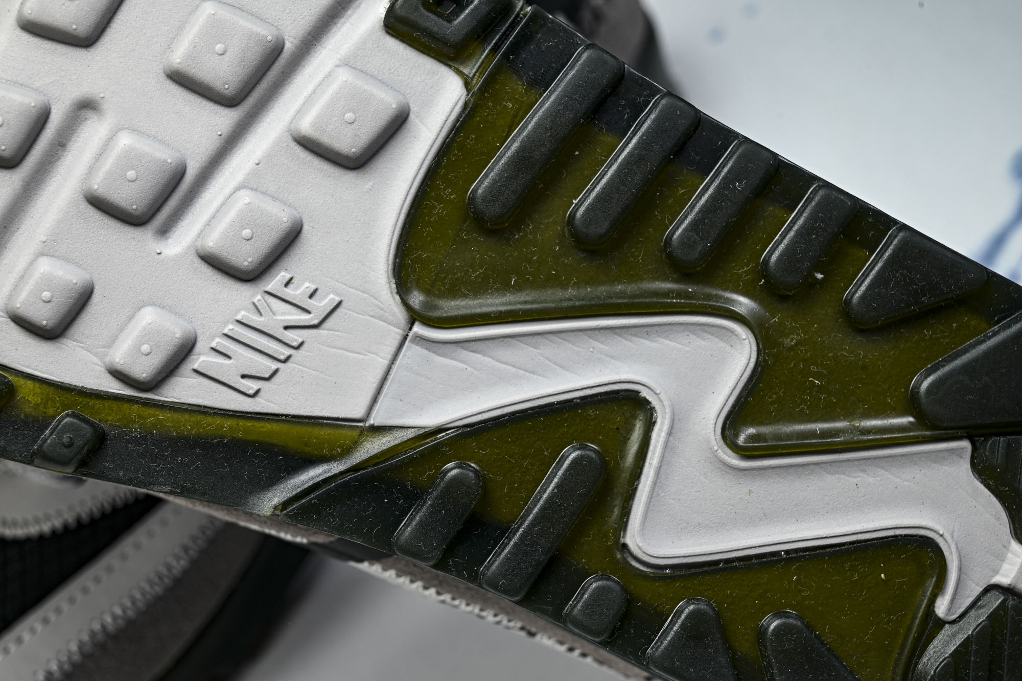 NIKE x OFF-WHITE AIR MAX 90 OW 联名沙漠跑鞋 AA7293-001 尺寸 40 40.5 