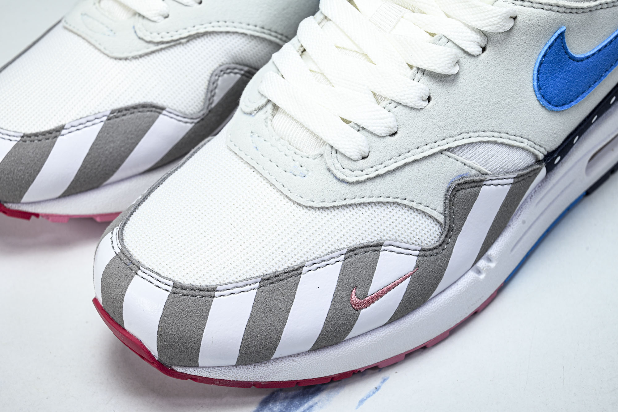 Parra x NK Air Max 1 白粉拼接 AT3057-100 尺寸36 36.5 37.5 38 38.5 