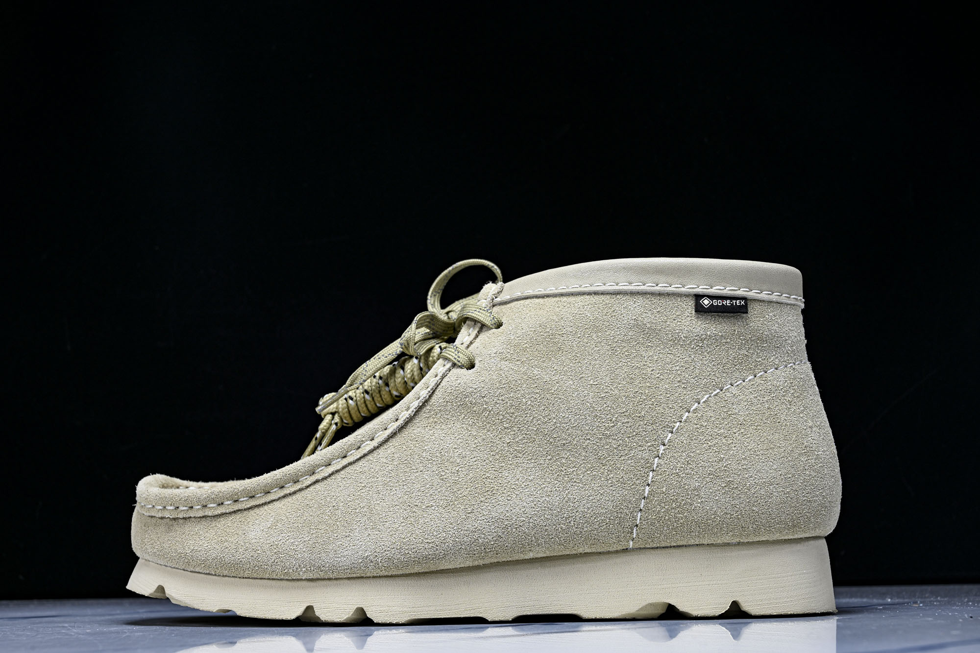 Clarks Wallabee GTX 防水 复古低帮男鞋袋鼠鞋防滑运动休闲鞋22 尺码 36 37 38 39 40 Clarks Wallabee GTX 防水 复古低帮男鞋袋鼠鞋防滑运动休闲鞋22 尺码 36 37 38 39 40