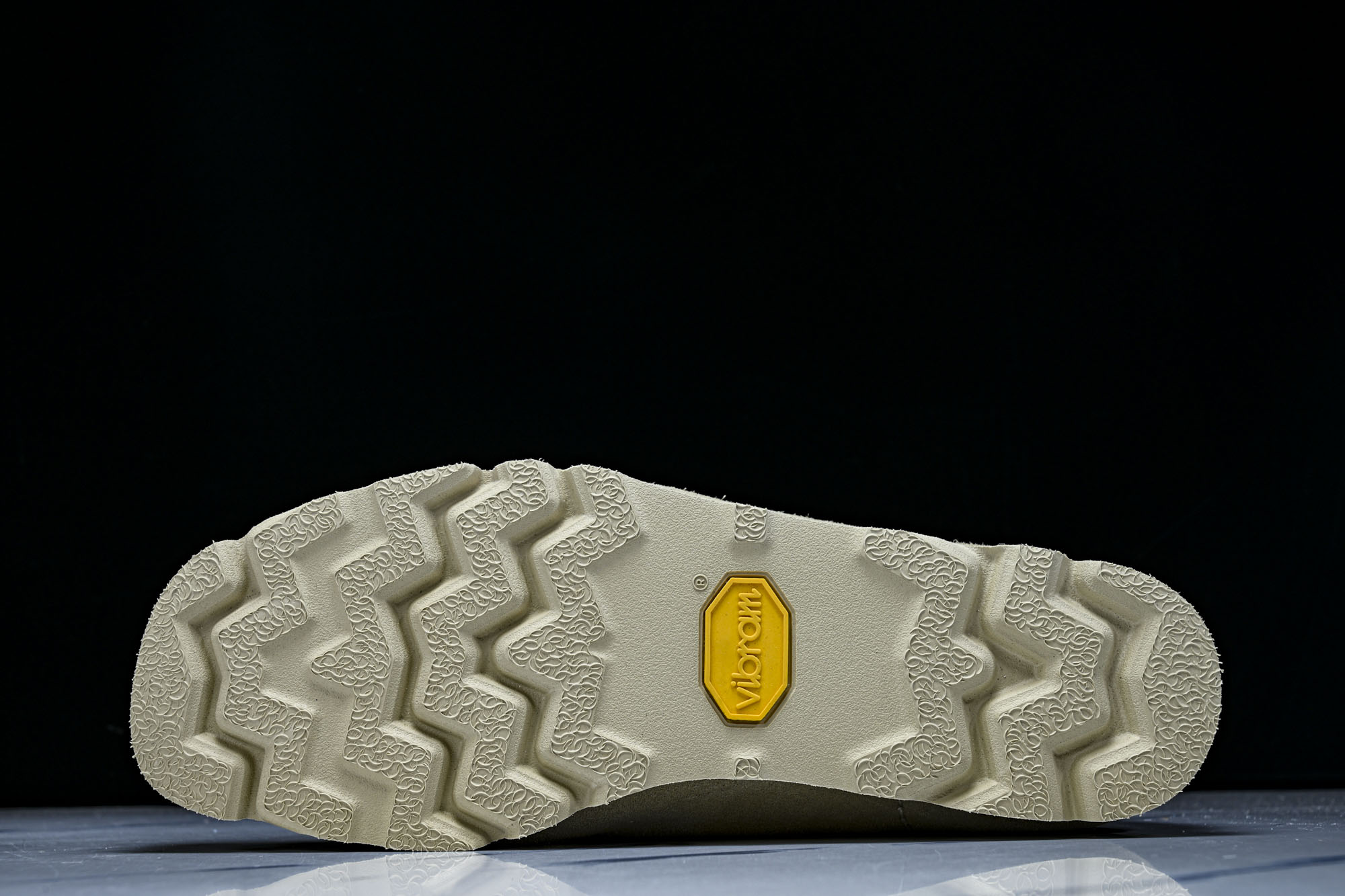 Clarks Wallabee GTX 防水 复古低帮男鞋袋鼠鞋防滑运动休闲鞋22 尺码 36 37 38 39 40 Clarks Wallabee GTX 防水 复古低帮男鞋袋鼠鞋防滑运动休闲鞋22 尺码 36 37 38 39 40