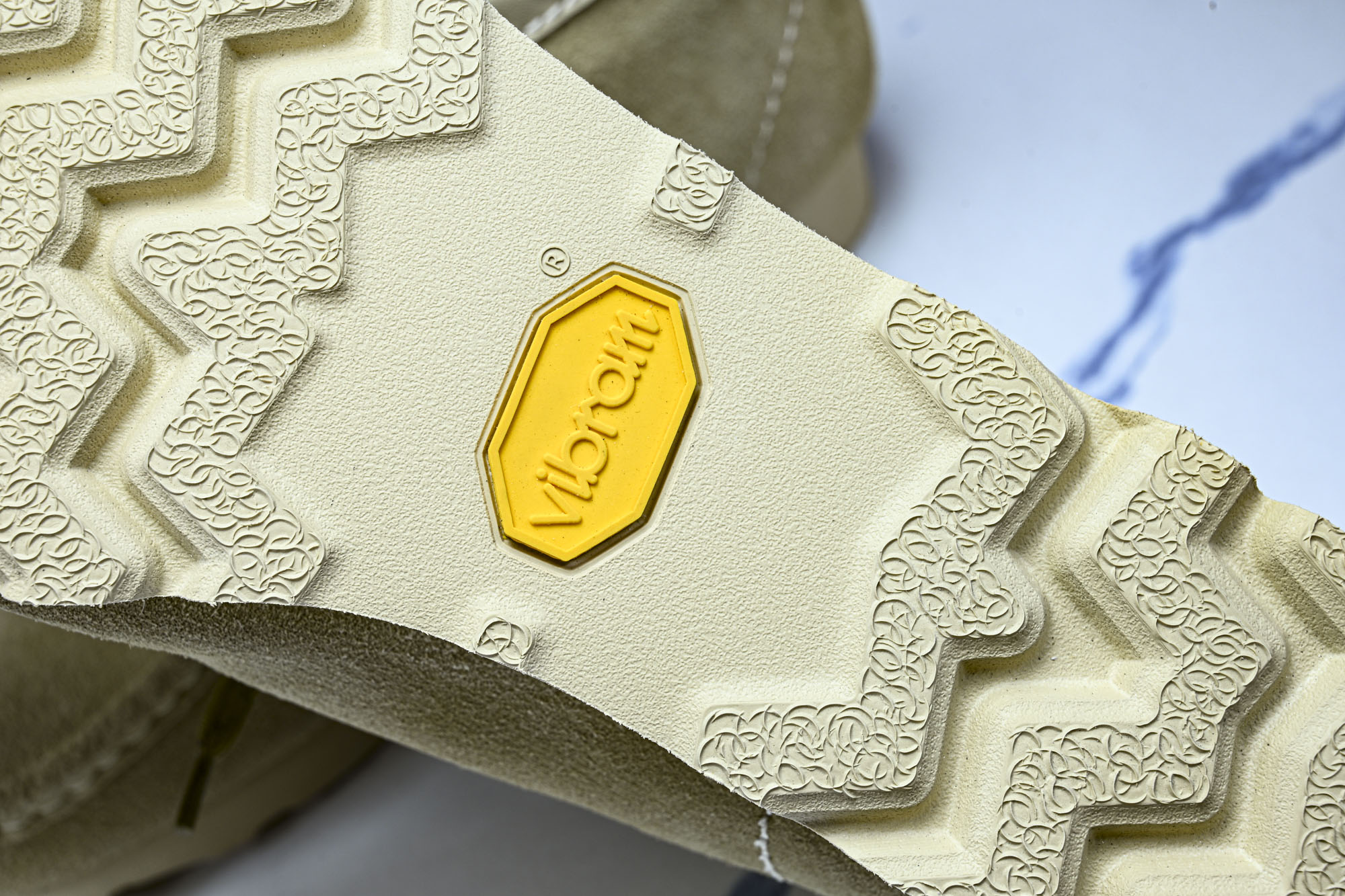 Clarks Wallabee GTX 防水 复古低帮男鞋袋鼠鞋防滑运动休闲鞋22 尺码 36 37 38 39 40 Clarks Wallabee GTX 防水 复古低帮男鞋袋鼠鞋防滑运动休闲鞋22 尺码 36 37 38 39 40